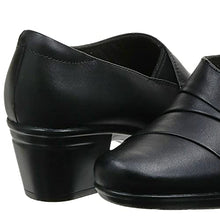 Load image into Gallery viewer, Clarks Women's Emslie Warbler Pump,Black,7.5 M US
