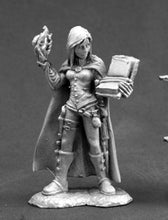 Load image into Gallery viewer, Reaper Nonalla Ellinad, Female Elf Wizard 03667 Miniatures
