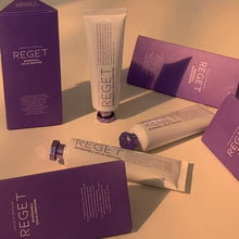 Load image into Gallery viewer, Bombshell Solid Perfume
