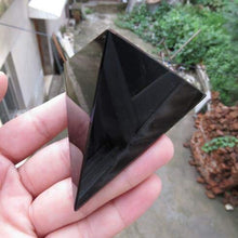 Load image into Gallery viewer, Dalas 85~110g Natural Black Obsidian Crystal Tetrahedron Pyramid 4 Faces 6 Edges 7cm Handmade Pyramid Reiki Healing
