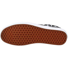 Load image into Gallery viewer, Vans Men's Classic Slip On, (Bandana) Black/True White, Size 8
