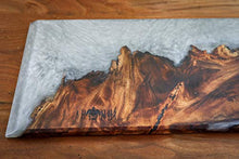 Load image into Gallery viewer, DEEP Pour Epoxy Resin Kit Crystal Clear Liquid Glass - 2 to 4 Inches Plus Clear Epoxy Resin at One Time for Live Edge, River Tables and Wood Filler- ¾ Gallon Clear Casting Pourable Epoxy Resin Kit
