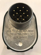 Load image into Gallery viewer, HUMVEE HEADLIGHT SWITCH 3-LEVER MILITARY
