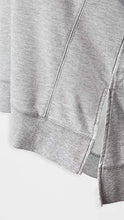 Load image into Gallery viewer, Z SUPPLY Women's Modern Weekender Sweatshirt, Heather Grey, Small
