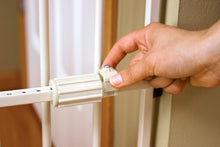 Load image into Gallery viewer, Carlson Lil Tuffy Metal Expandable Gate
