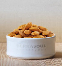 Load image into Gallery viewer, Terrasoul Superfoods Raw Unpasteurized Organic Almonds (Sproutable), 4 Pounds
