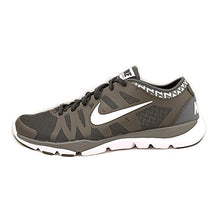 Load image into Gallery viewer, New Nike Womens Flex Supreme TR 3 Cross Trainer Black/White 11
