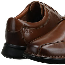 Load image into Gallery viewer, Clarks Men's Kempton Run Oxford, Tan Leather, 90 M US
