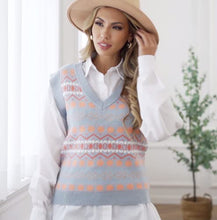 Load image into Gallery viewer, NALANISA Women’s V Neck Sleeveless Oversized Knit Plaid Sweater Vest Preppy Style Tank Top Pullover (Z-Khaki, Large)
