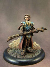 Load image into Gallery viewer, Dark Heaven Legends Piers, Young Mage
