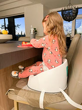 Load image into Gallery viewer, Prince Lionheart Squish Booster Seat, Gumball Green, 3-Point Harness and Dual-Strap System, Easy to Wipe Clean, and Lightweight Green
