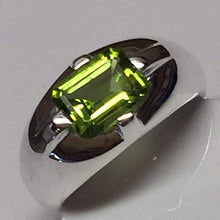 Load image into Gallery viewer, Natural 2ct Green Peridot 925 Solid Sterling Silver Unisex Ring Size 6
