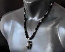 Load image into Gallery viewer, ElisaJewelryArt - Natural Emerald Crystal Pendant Black Onyx Stone Beaded Necklace Genuine Gemstone Unconditional Love Stone Clasp Closure Necklace Unisex Necklace (22.00, Dark Emerald)
