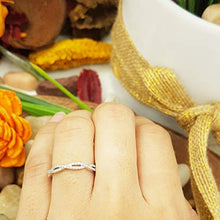 Load image into Gallery viewer, Dazzlingrock Collection 0.20 Carat (ctw) 14K Round White Diamond Ladies Infinity Wedding Band 1/5 CT, White Gold, Size 5.5
