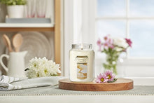 Load image into Gallery viewer, Yankee Candle Buttercream Scented Cream|Premium Paraffin Grade Candle Wax with up to 150 Hour Burn Time, Large Jar
