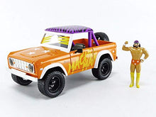 Load image into Gallery viewer, Jada 1:24 Diecast 1973 Ford Bronco with Macho Man Figure
