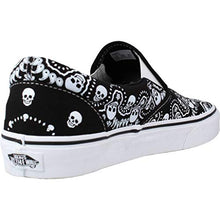Load image into Gallery viewer, Vans Men's Classic Slip On, (Bandana) Black/True White, Size 8
