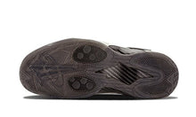 Load image into Gallery viewer, Zoom Rookie 'Glow in The Dark' - 472688-101 - Size 9.5
