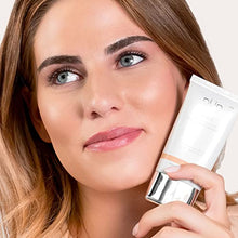 Load image into Gallery viewer, PÜR 4-in-1 Tinted Moisturizer With SPF 20 - Hydrating Face Moisturizer, Primer, &amp; Foundation With Shea Butter, Aloe Vera &amp; Vitamin B3 - Vegan Friendly - Free of Paraben, Gluten &amp; BPA - Fair Ivory
