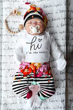 Load image into Gallery viewer, Newborn Baby Girl Clothes Im New Here Infant Newborn Outfit Cute Baby Girl Outfits 4PC Set 0-3 Months
