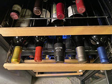 Load image into Gallery viewer, Best Wine Bottle Stopper + Vacuum Sealer, Wine Preserver, 1 Piece, Keep Wine Fresh, Gift for Wine Lovers
