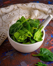 Load image into Gallery viewer, Naturevibe Botanicals Organic Spinach Powder, 1lbs | Non-GMO and Gluten Free | Rich in Vitamins | Boost Immune System..[Packaging may vary]
