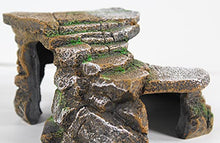 Load image into Gallery viewer, PENN-PLAX Reptology Shale Scape Step Ledge &amp; Cave Hideout – Decorative Resin for Aquariums &amp; Terrariums – Great for Reptiles, Amphibians, and Fish – Medium
