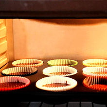 Load image into Gallery viewer, Eoonfirst Standard Size Baking Cups Valentine's Day Party Cupcake Liners 200 Pcs (Red)
