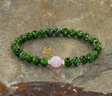 Load image into Gallery viewer, 6mm Chrome Diopside &amp; 8mm Kunzite Guru Bead Bracelet, Gemstone Bracelet, Wrist Mala, Green Bracelet, A Grade Diopside Jewelry, Yoga Bracelet, Healing Crystals

