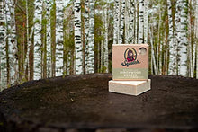Load image into Gallery viewer, Dr. Squatch Basic Squatch Forest Pack - Pine Tar and Birchwood Breeze - Handmade Bar Soap With Organic Oils, Soap Gripper and Saver
