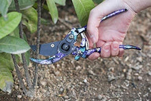 Load image into Gallery viewer, FLORA GUARD Bulb Planter with Depth Mark- Ideal Bulb Transplanter for Planting and FLORA GUARD 3 Piece Aluminum Garden Tool Set - Trowel, Cultivator, Pruning Shear, Gift Set for Gardenin
