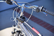 Load image into Gallery viewer, Allen Sports Tension Bar Bicycle Cross-Bar Adaptor, Model 900B
