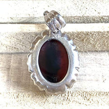 Load image into Gallery viewer, Black Akik Pendant for men and women | S925K | Jazaa Black Yemeni Aqeeq Stone Pendant | Jazaa Black Aqeeq Yemeni | AlAliGems
