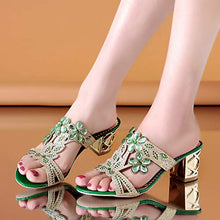 Load image into Gallery viewer, Looove Women Sandals Summer Open Toe Slippers Fashion Rhinestone Thick Shoe Woman Bohemia Flip Flops-Gold-6.5
