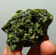 Load image into Gallery viewer, Dalas 61g Natural Green Tourmaline Crystal Rough Stone Cluster Specimen
