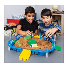 Load image into Gallery viewer, Monster Jam, Monster Dirt Arena 24-Inch Playset with 2lbs of Monster Dirt and Exclusive 1:64 Scale Die-Cast Monster Jam Truck
