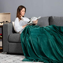 Load image into Gallery viewer, Bedsure Fleece Blanket Queen Size Emerald Green Lightweight Super Soft Cozy Luxury Bed Blanket Microfiber
