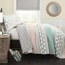 Load image into Gallery viewer, Lush Decor Elephant Striped Quilt Reversible 5 Piece Kids Bedding Set, Full/Queen, Pink &amp; Turquoise

